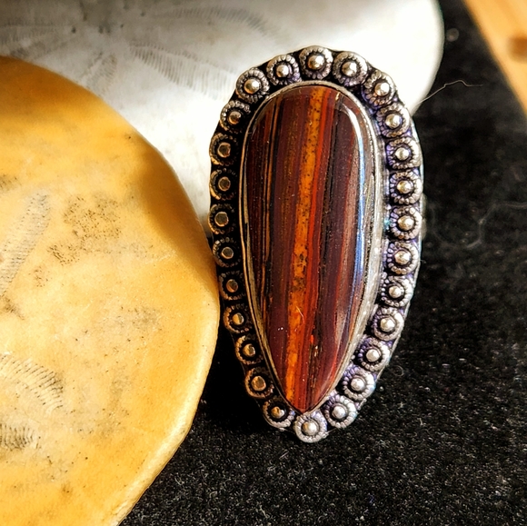 2 Pretty, Natural, Red Tiger Eye, Cabochon Rings.Tr-Drp Shpd-S5, Rctngul-51/4 . - Picture 7 of 9